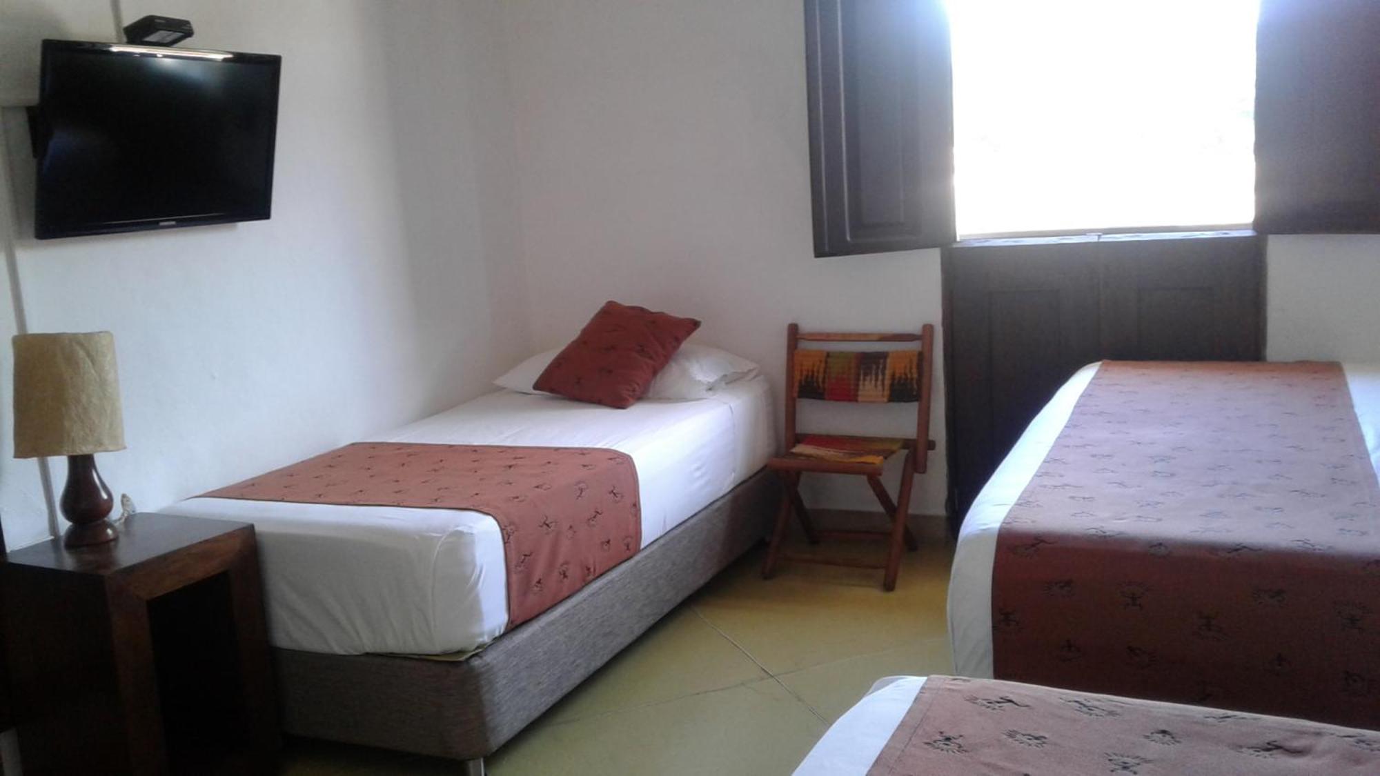 Hotel Hicasua Y Centro De Convenciones 4*